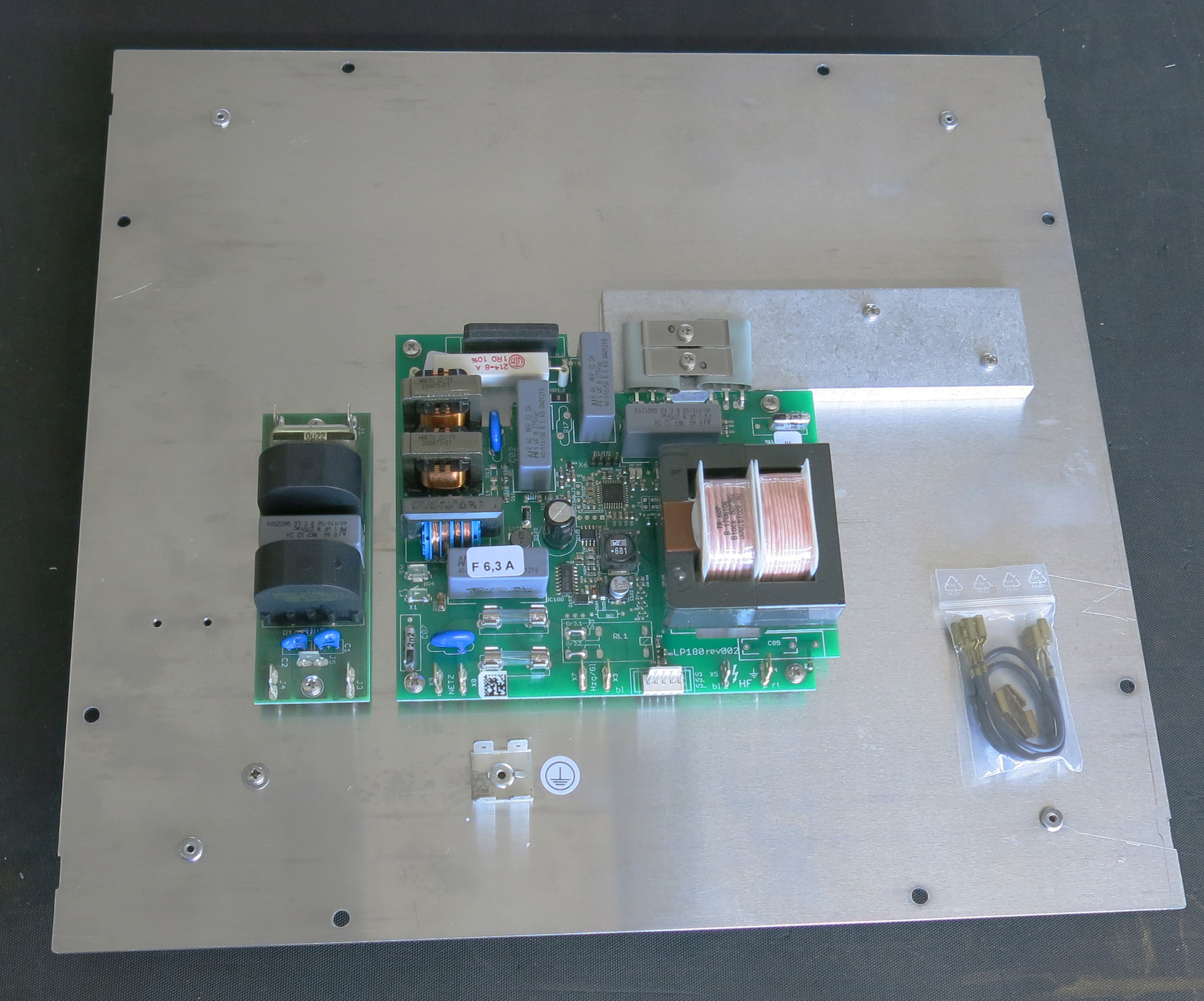 BANDELIN Ultraschallgenerator, montiert auf Bodenplatte | Art.-Nr. 8200540